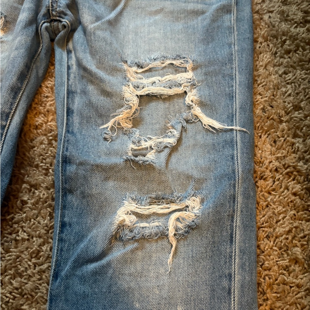 Distressed Blue Jeans - Picture 3 of 8